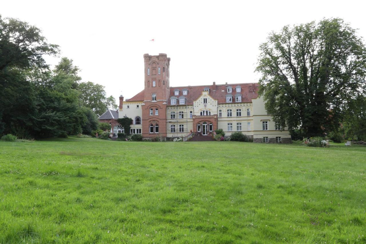 Schloss Lelkendorf, Fewo Gross Gievitz Exterior photo